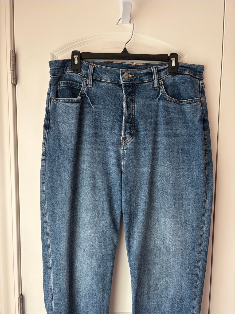 Old Navy Women's Extra High-Rise Button-Fly Jeans - Size 14 - Picture 4 of 8